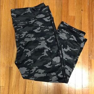 Camo Fabletics workout tights